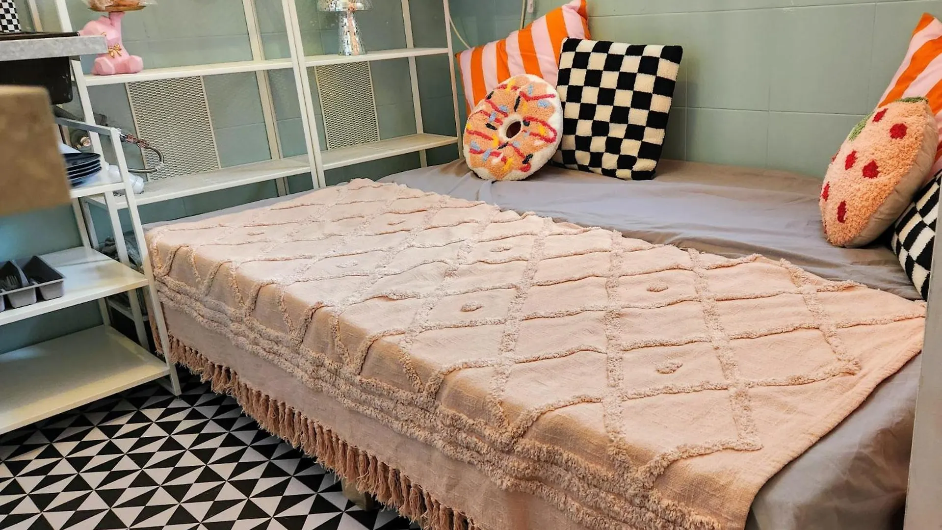 Appartement Groovy Feelin' Studio Esplugues de Llobregat Spanje